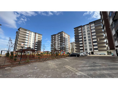 3BAY OKTAY SAĞLAMCI'DAN MAVİKENT'DE 2.5+1 SIFIR LÜKS DAİRE