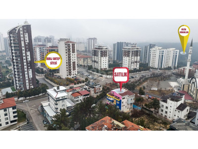 GÜVENEVLER'DE SATILIK Villa & Plaza
