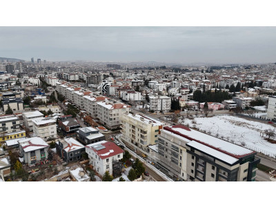 15 Temmuz mahallesinde, 4 katlı ticari villa!